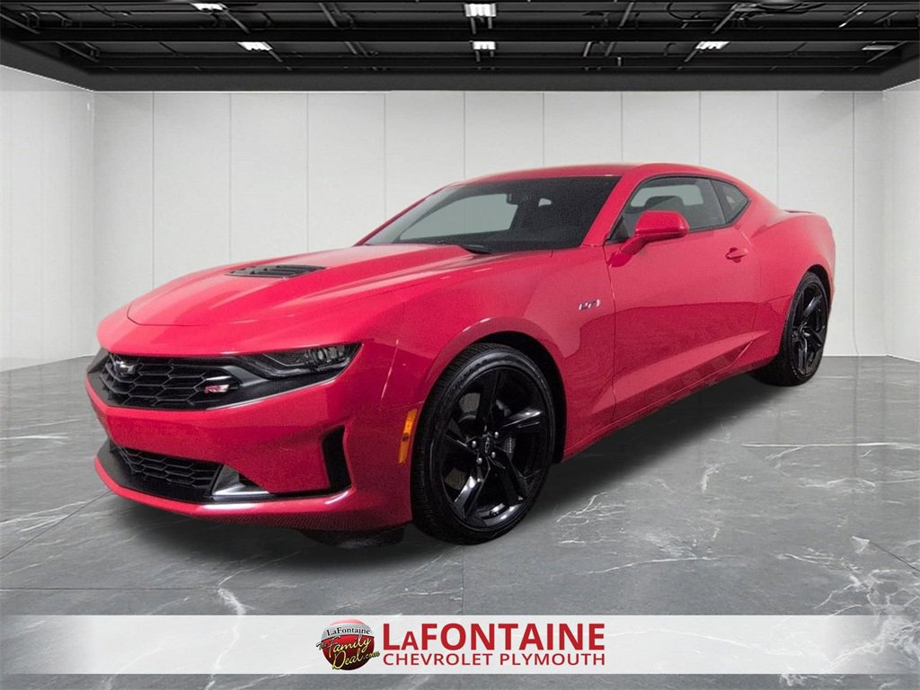 Used 2024 Chevrolet Camaro LT w/ RS Package image 4