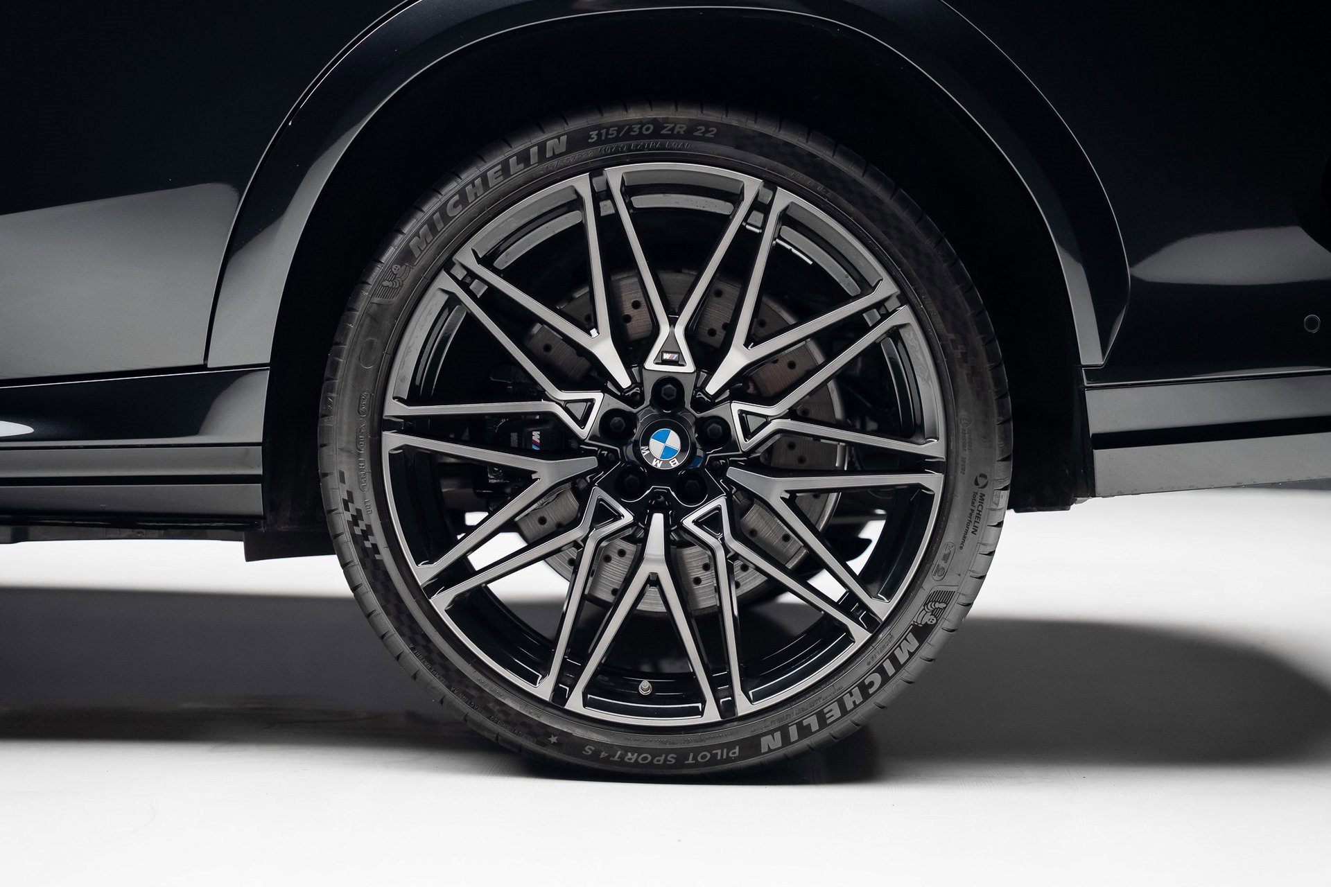 Used 2024 BMW X6 M Competition image 21