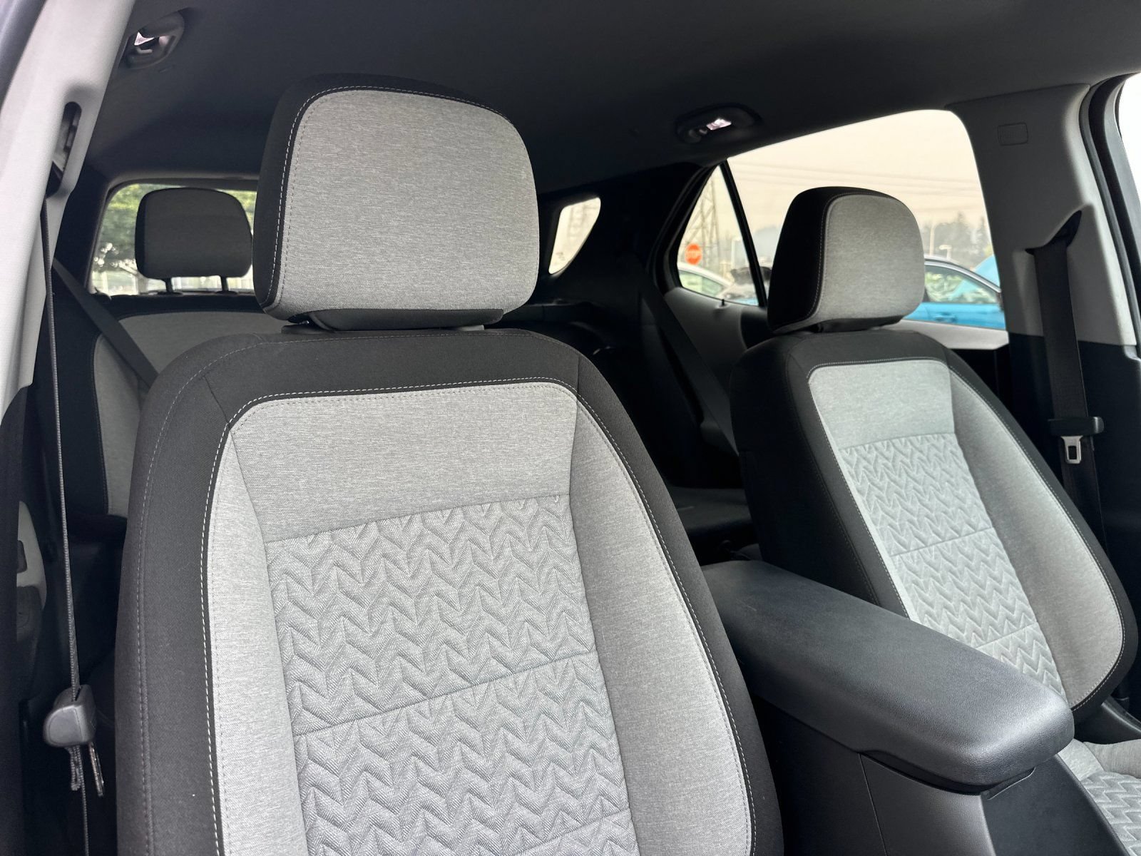 Used 2023 Chevrolet Equinox LS AWD/4WD image 16