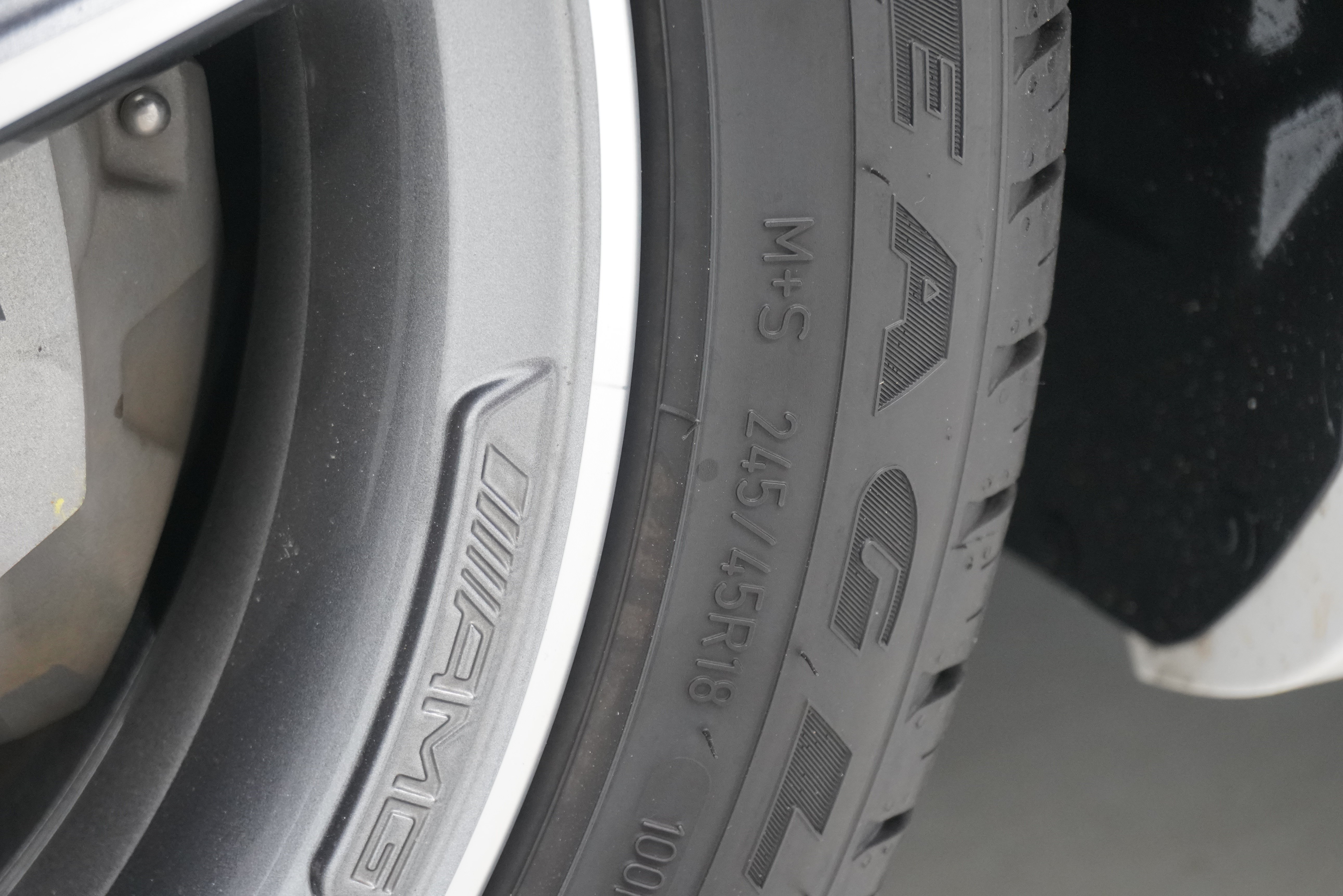 Used 2017 Mercedes-Benz E 300 4MATIC image 30
