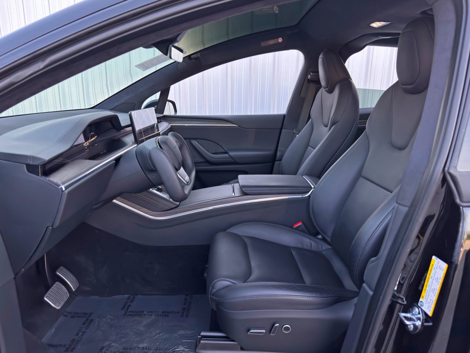 Used 2022 Tesla Model X image 16