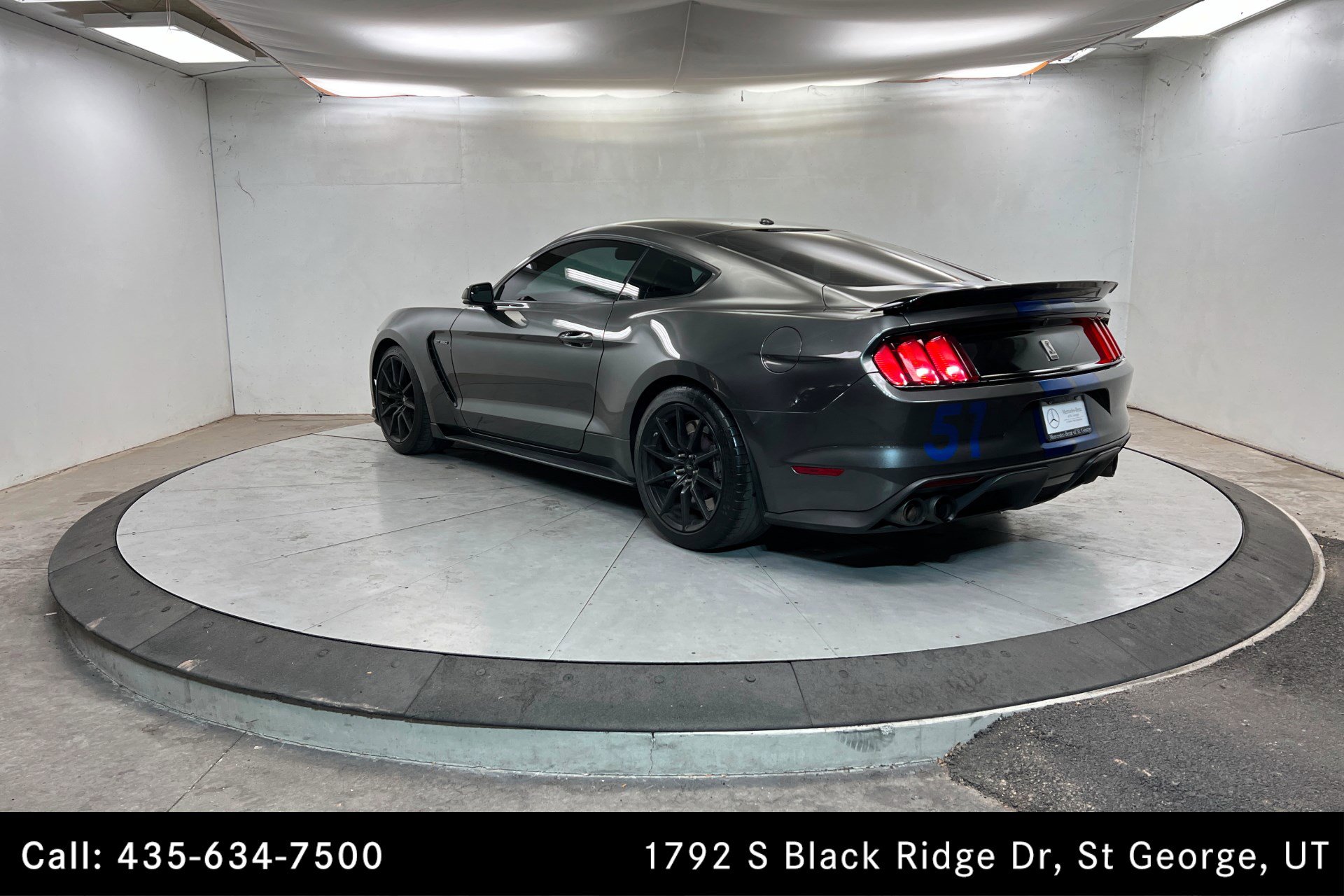 Used 2017 Ford Mustang Shelby GT350 image 3