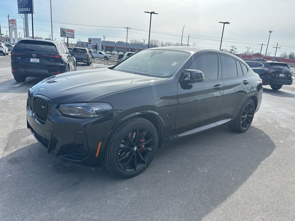 Used 2024 BMW X4 M40i w/ Premium Package image 3
