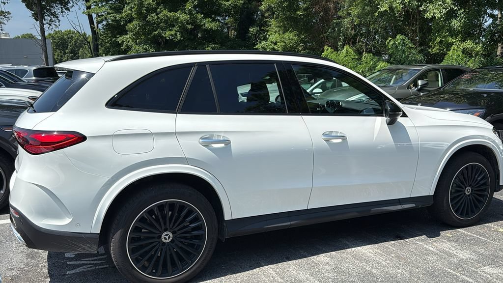 Certified 2025 Mercedes-Benz GLC 300 video 3
