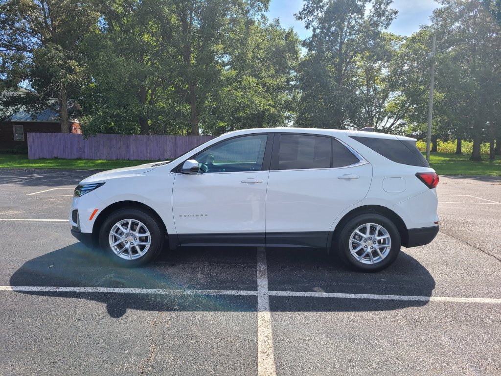 Used 2024 Chevrolet Equinox LT AWD/4WD image 4