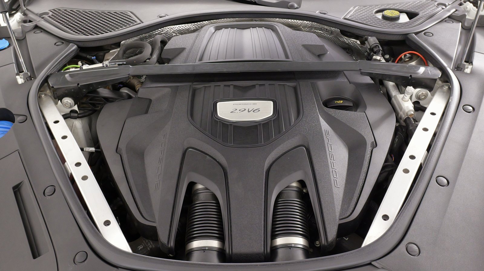 Used 2021 Porsche Panamera 4 image 70