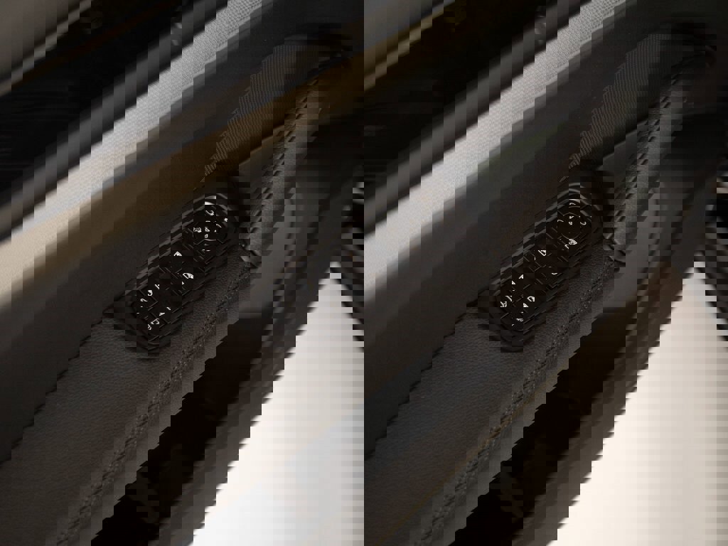 New 2026 Porsche Cayenne S image 16