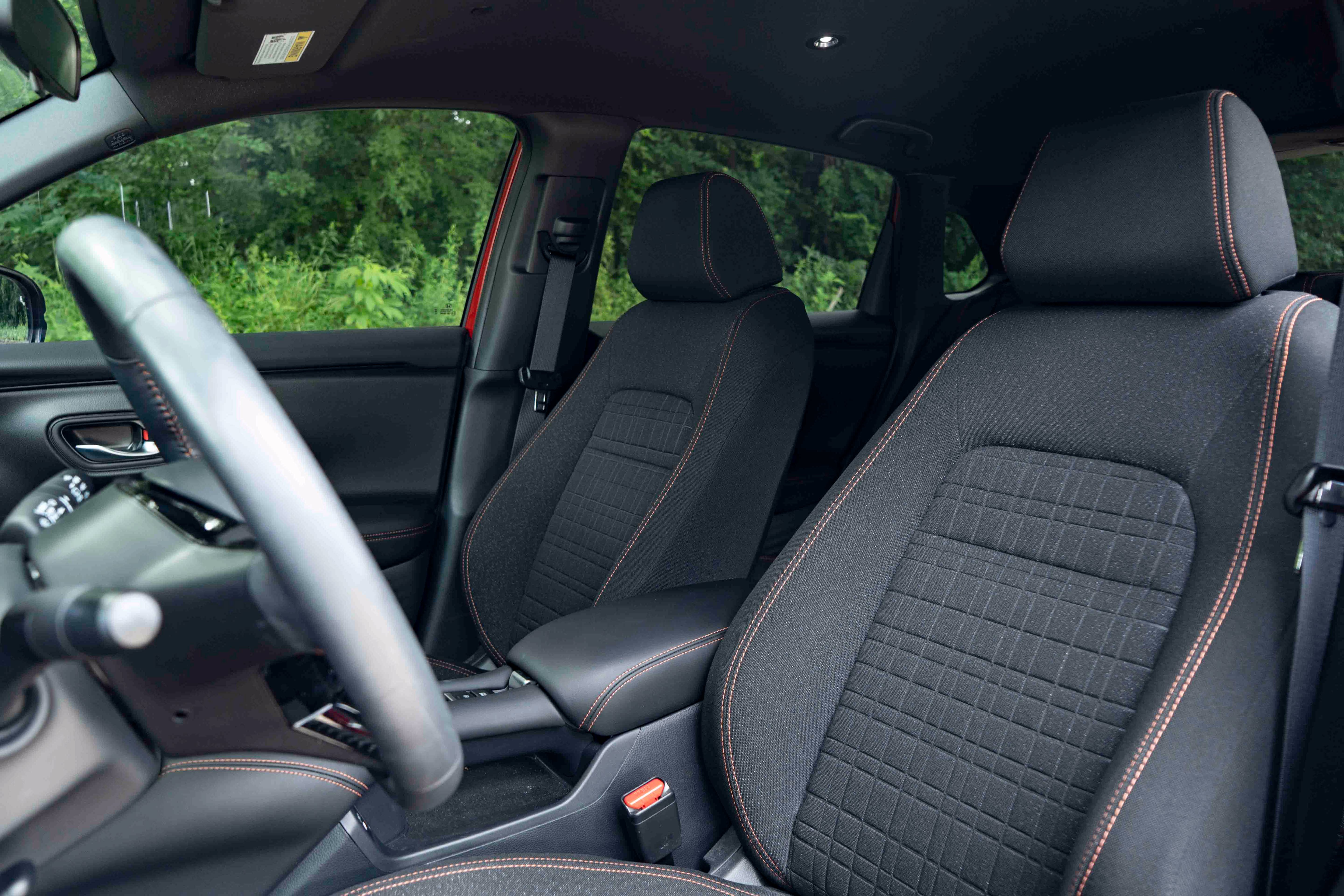 Certified 2025 Honda HR-V Sport image 17