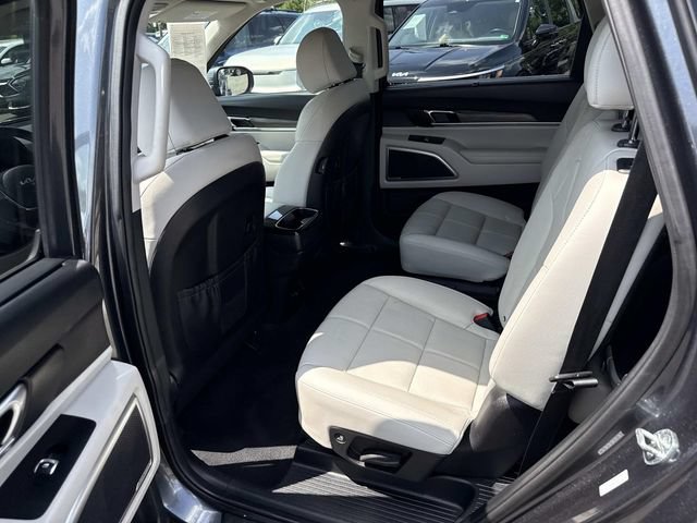 Used 2022 Kia Telluride EX w/ EX Premium Package AWD/4WD image 17