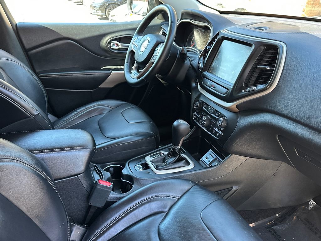 Used 2017 Jeep Cherokee High Altitude image 10