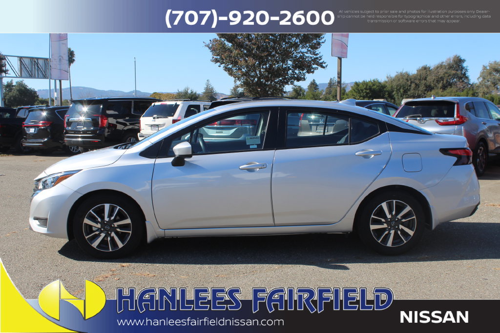 Used 2025 Nissan Versa SV w/ Trunk Package FWD image 2