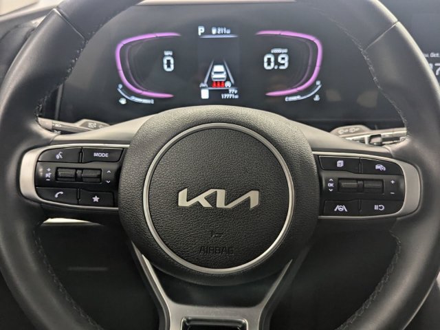 Certified 2023 Kia Sportage EX FWD image 16