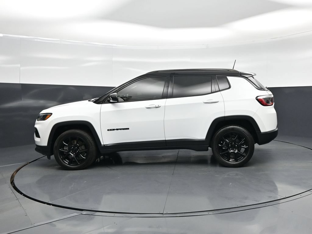 Used 2023 Jeep Compass Latitude AWD/4WD image 25