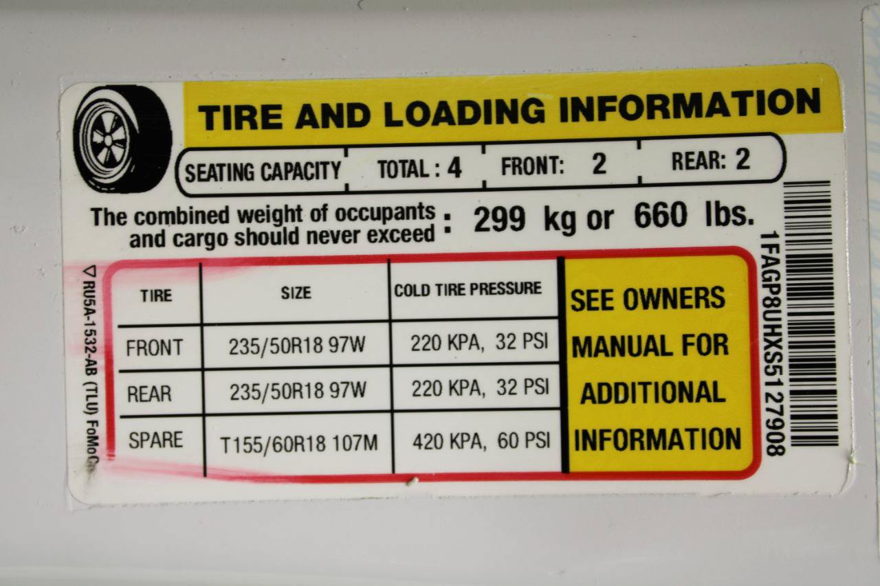 Used 2025 Ford Mustang Premium RWD image 89