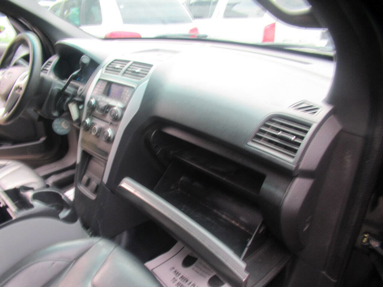 Used 2013 Ford Explorer Police Interceptor Utility AWD w/ Two-Tone Vinyl Pkg 1 image 25