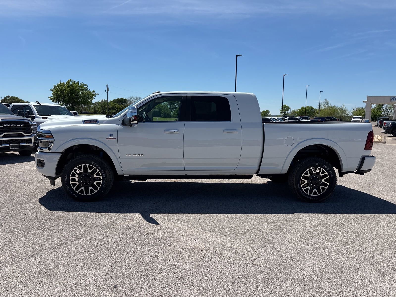 New 2026 RAM 2500 Limited AWD/4WD image 2