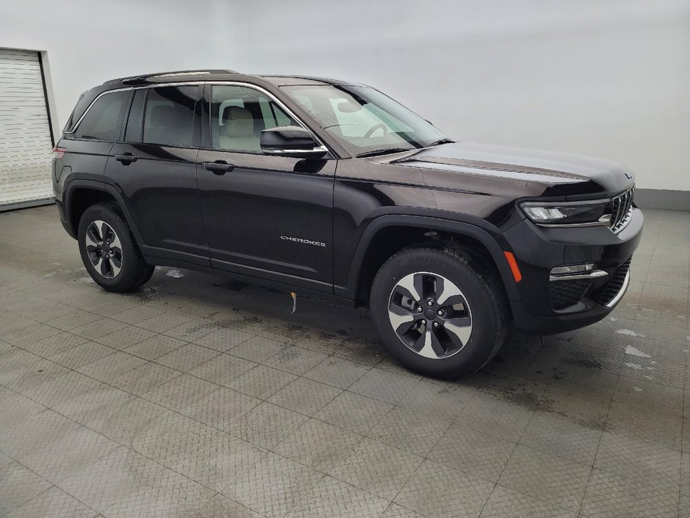 Used 2022 Jeep Grand Cherokee Limited 4xe image 11