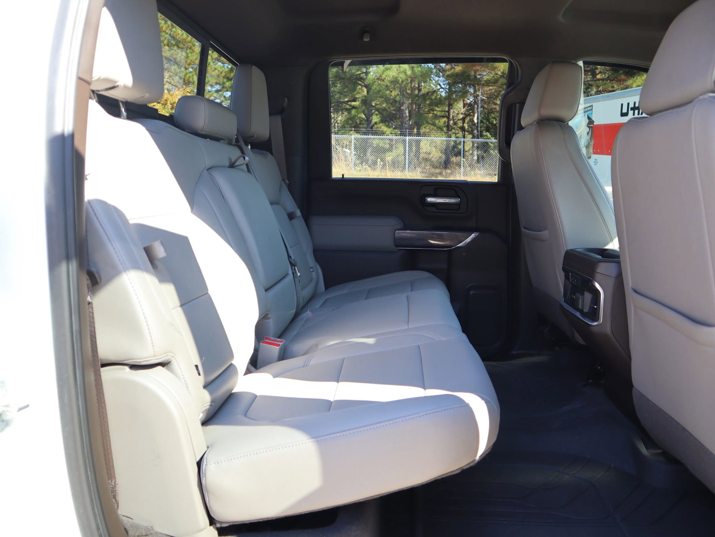 Used 2021 Chevrolet Silverado 2500 LTZ w/ LTZ Convenience Package image 31