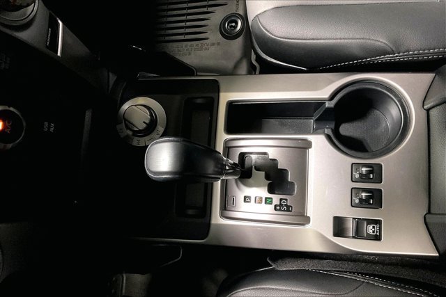 Used 2019 Toyota 4Runner SR5 Premium AWD/4WD image 40