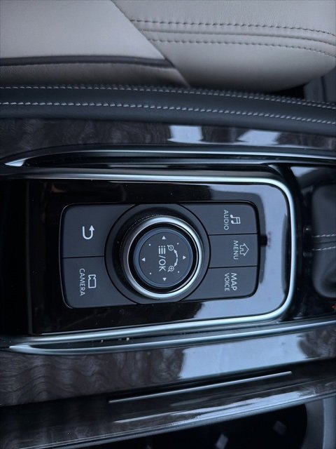 Used 2024 Nissan Armada Platinum w/ Captain's Chairs Package image 30