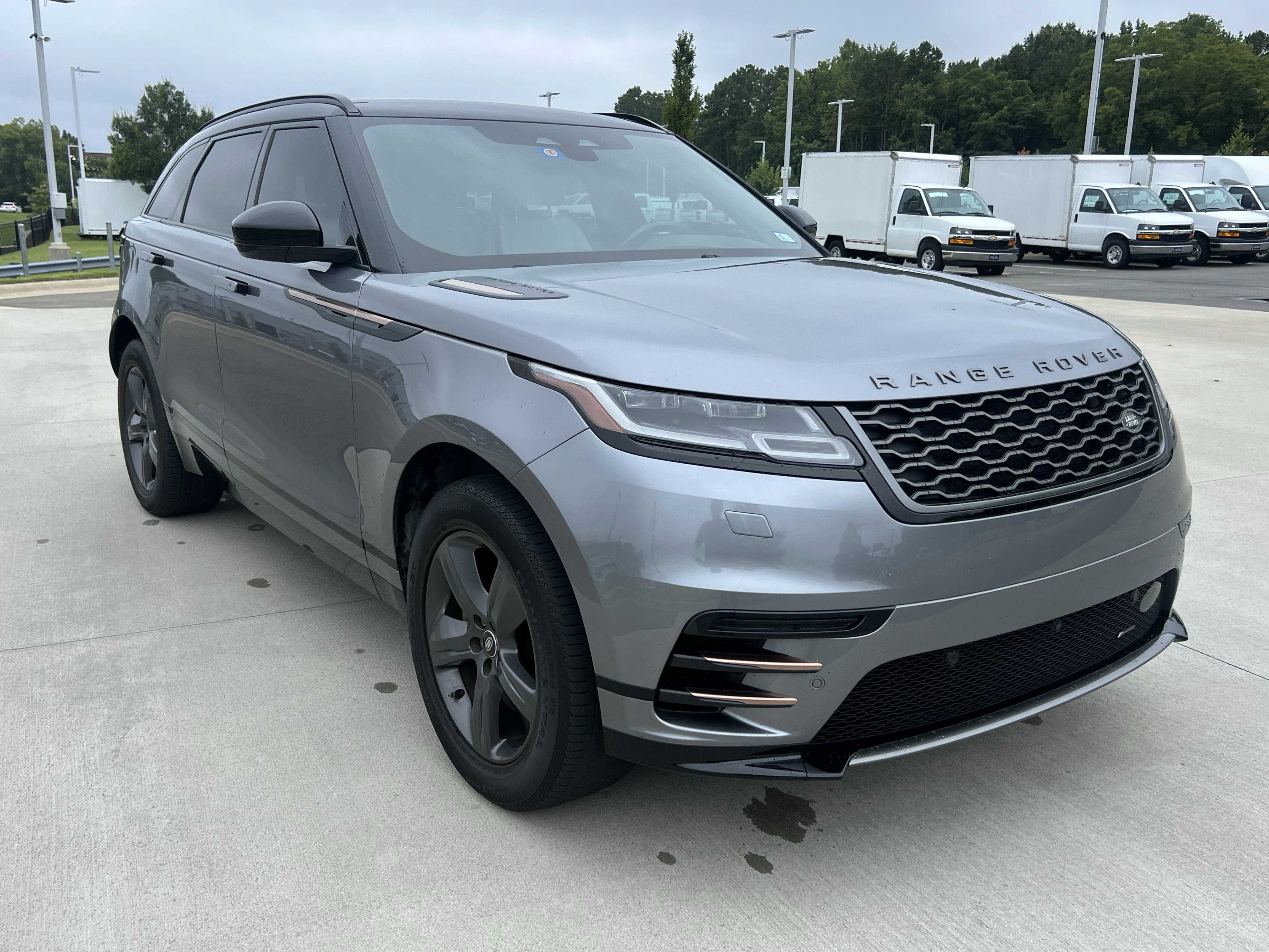 Certified 2023 Land Rover Range Rover Velar R-Dynamic S image 9