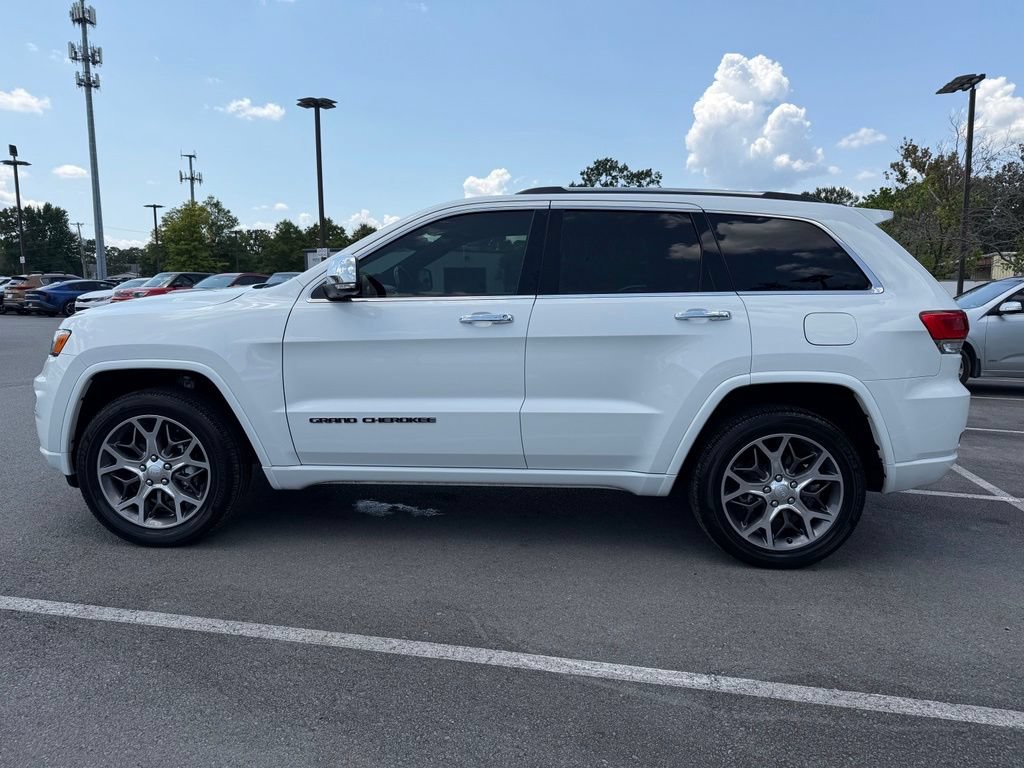 Used 2020 Jeep Grand Cherokee Overland AWD/4WD image 4