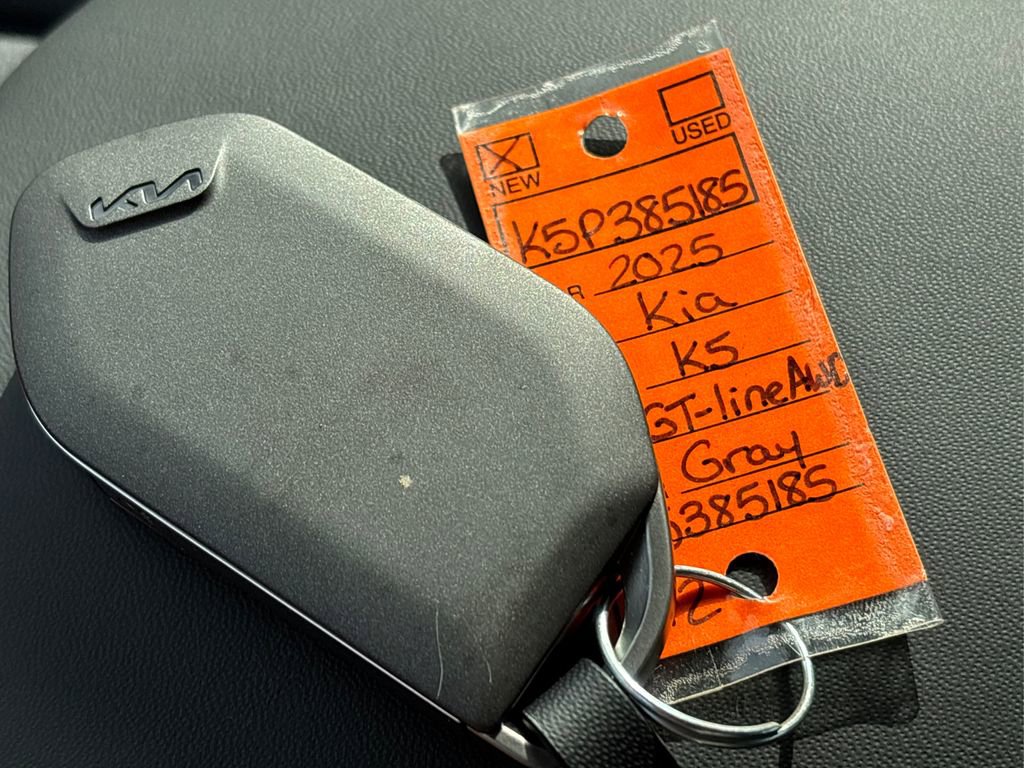 New 2025 Kia K5 GT-Line image 30
