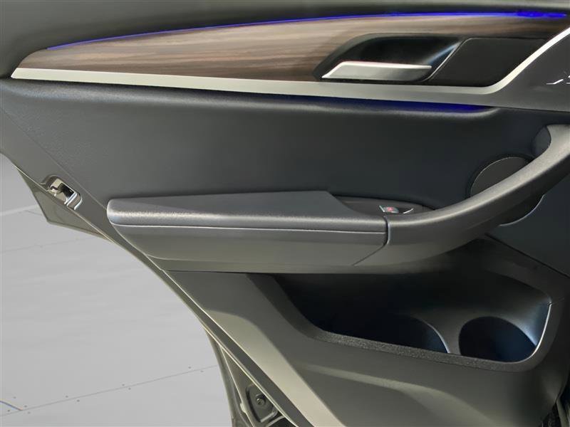 Used 2021 BMW X3 xDrive30i w/ Convenience Package image 11