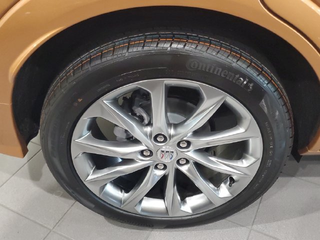 New 2026 Buick Encore GX Avenir w/ Avenir Technology Package FWD image 5