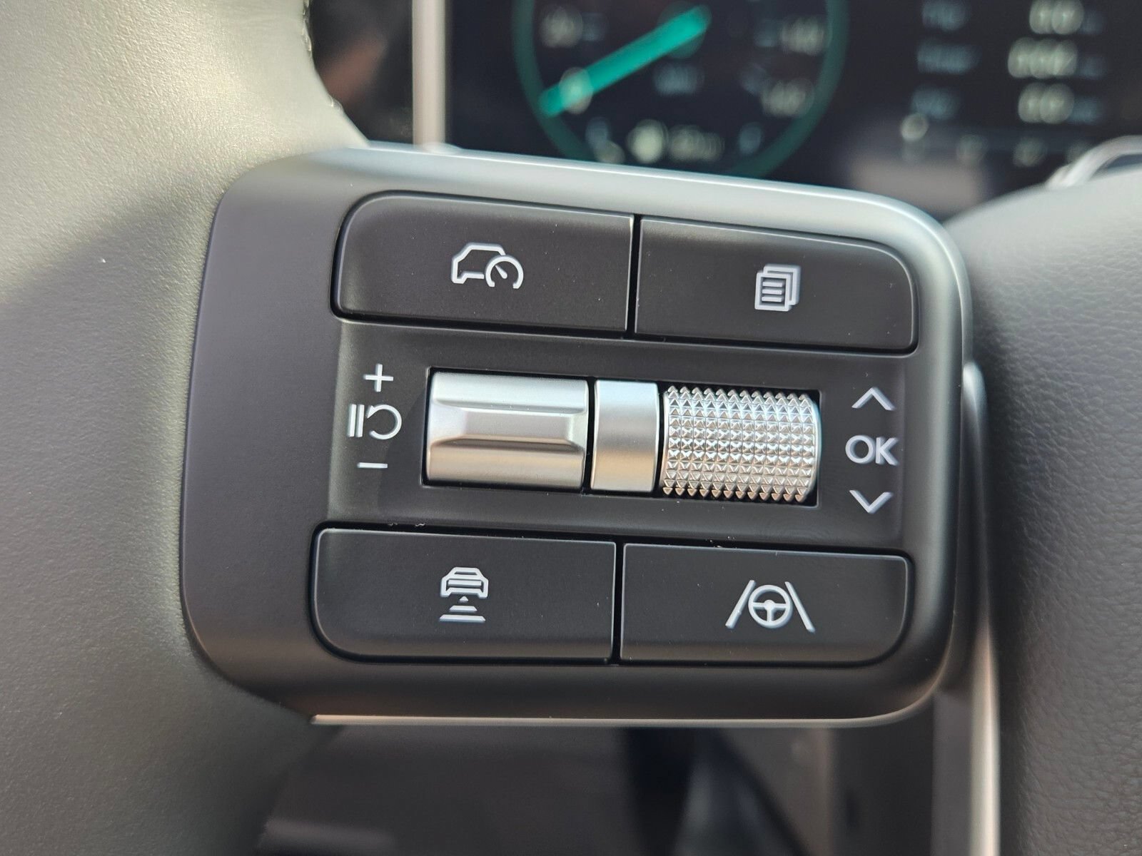 New 2026 Hyundai Santa Fe Limited FWD image 24