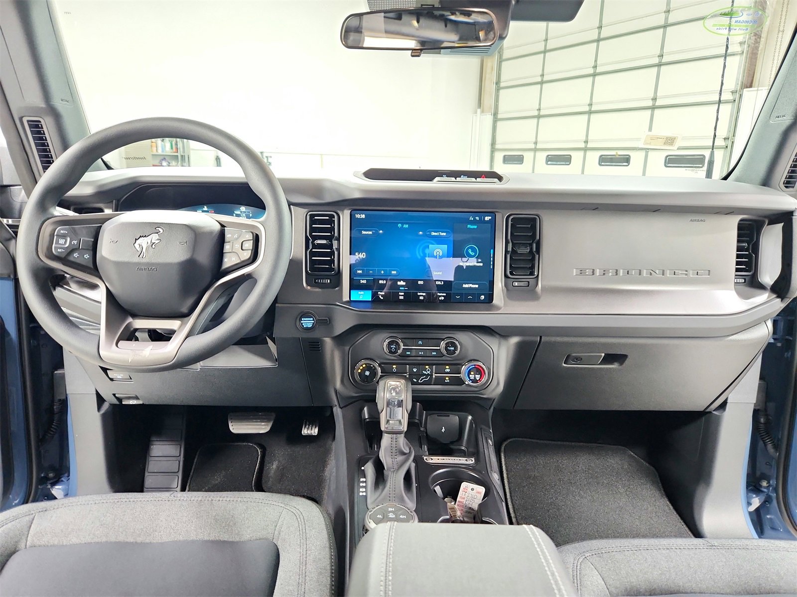 New 2025 Ford Bronco 4-Door image 24