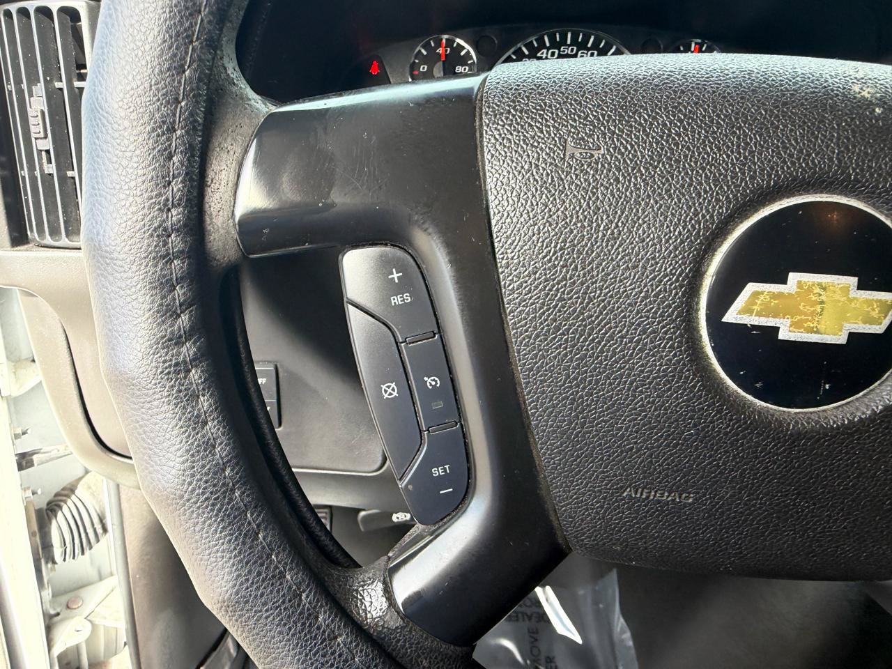 Used 2016 Chevrolet Express 3500 RWD image 16