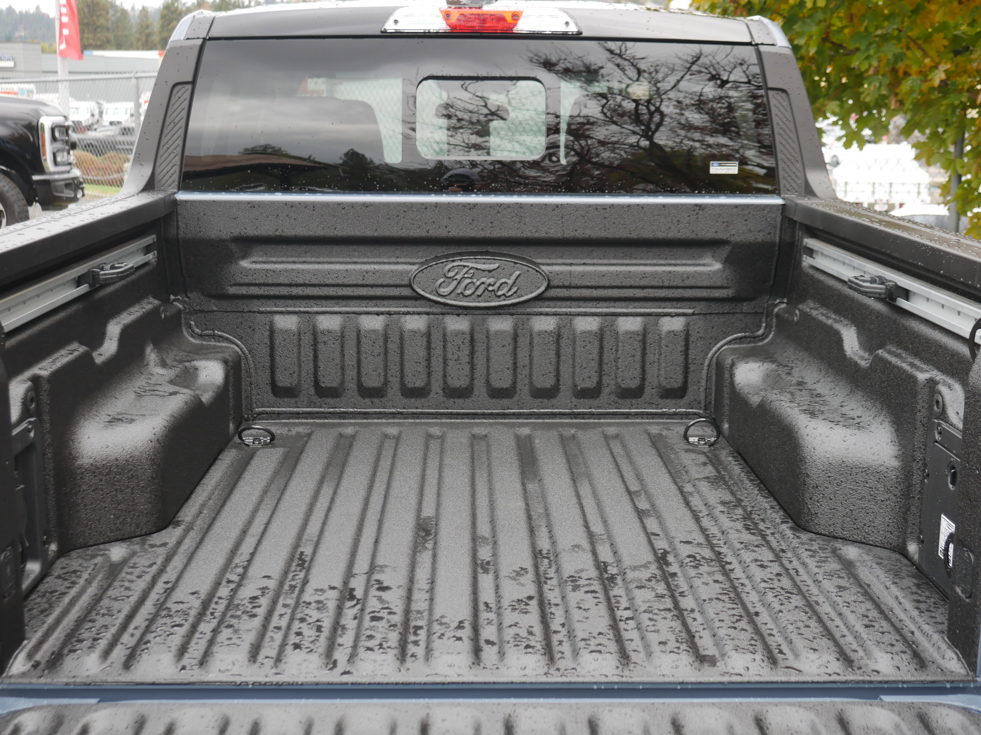 New 2025 Ford Maverick Lariat w/ Black Appearance Package image 24