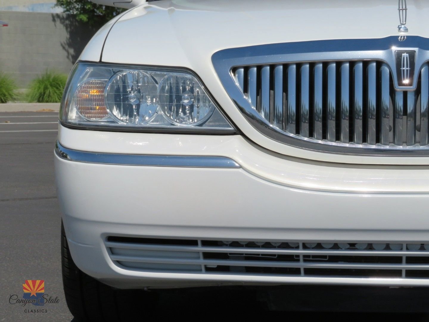 Used 2003 Lincoln Town Car Executive image 39