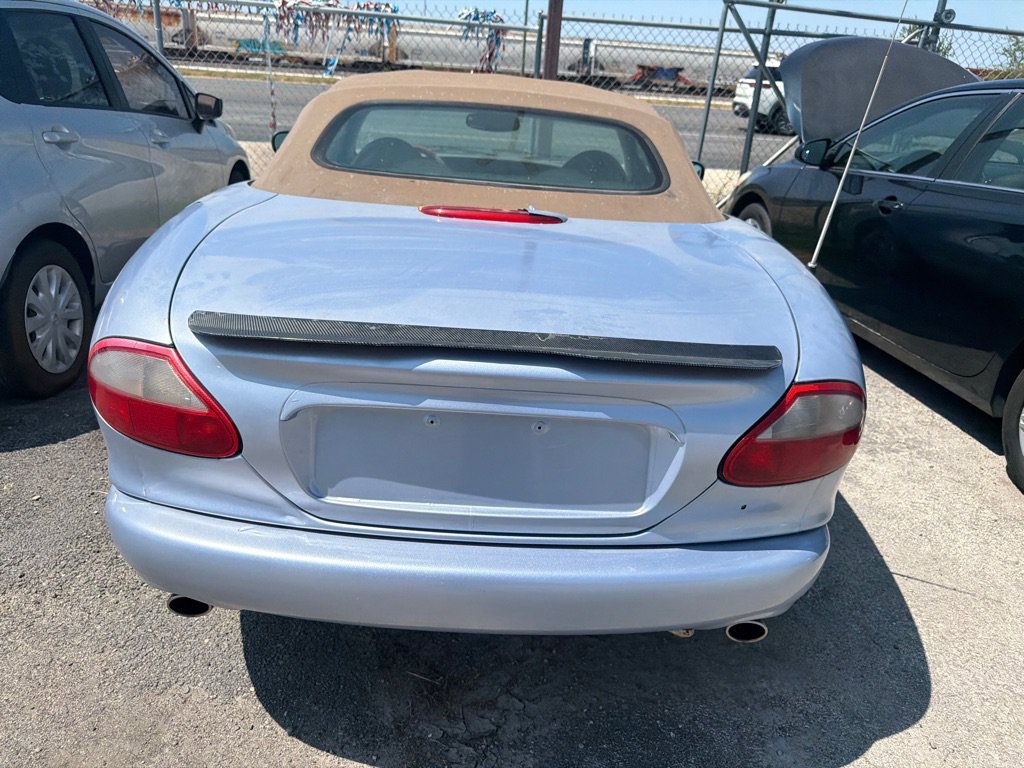 Used 2000 Jaguar XK8 Convertible RWD image 14