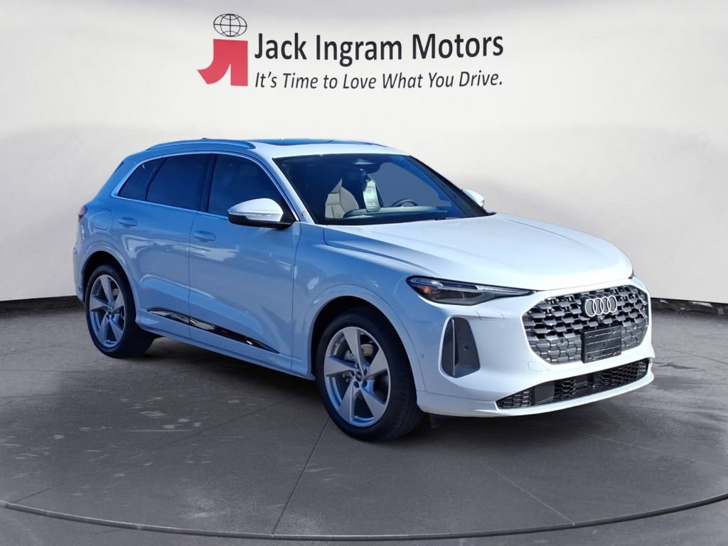 New 2025 Audi Q5 Prestige image 7