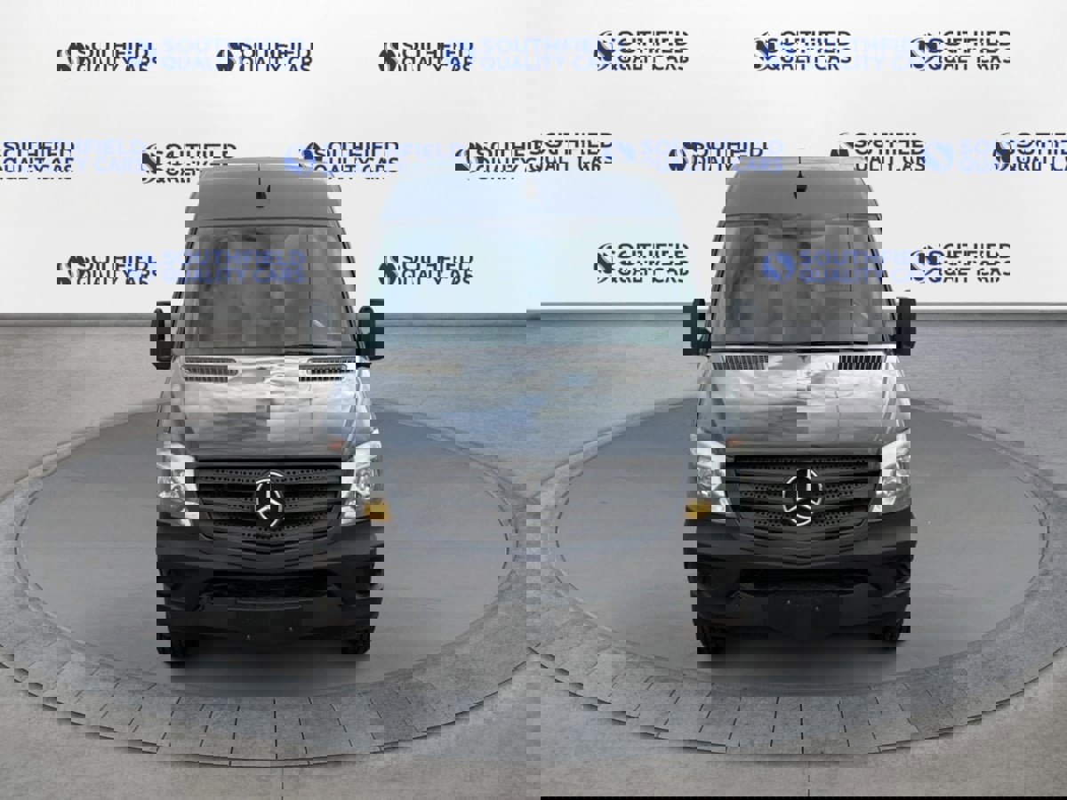 Used 2018 Mercedes-Benz Sprinter 2500 image 9
