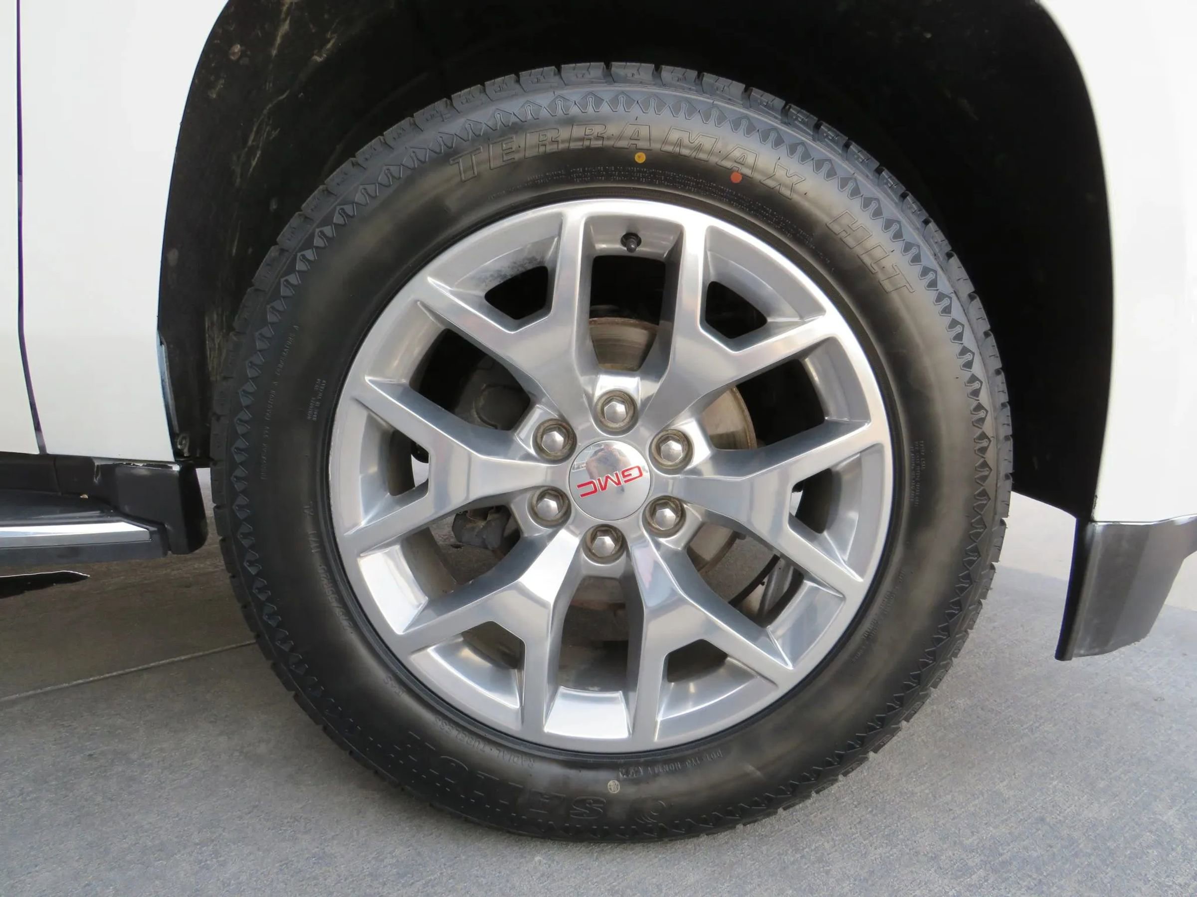 Used 2019 GMC Yukon XL SLT image 60