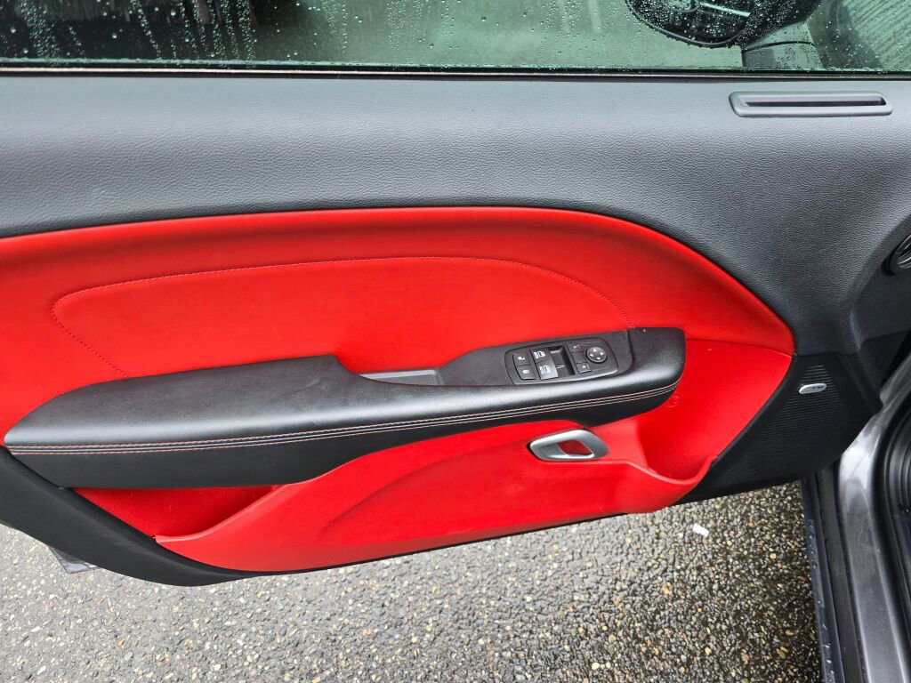 Used 2015 Dodge Challenger R/T Scat Pack RWD image 15