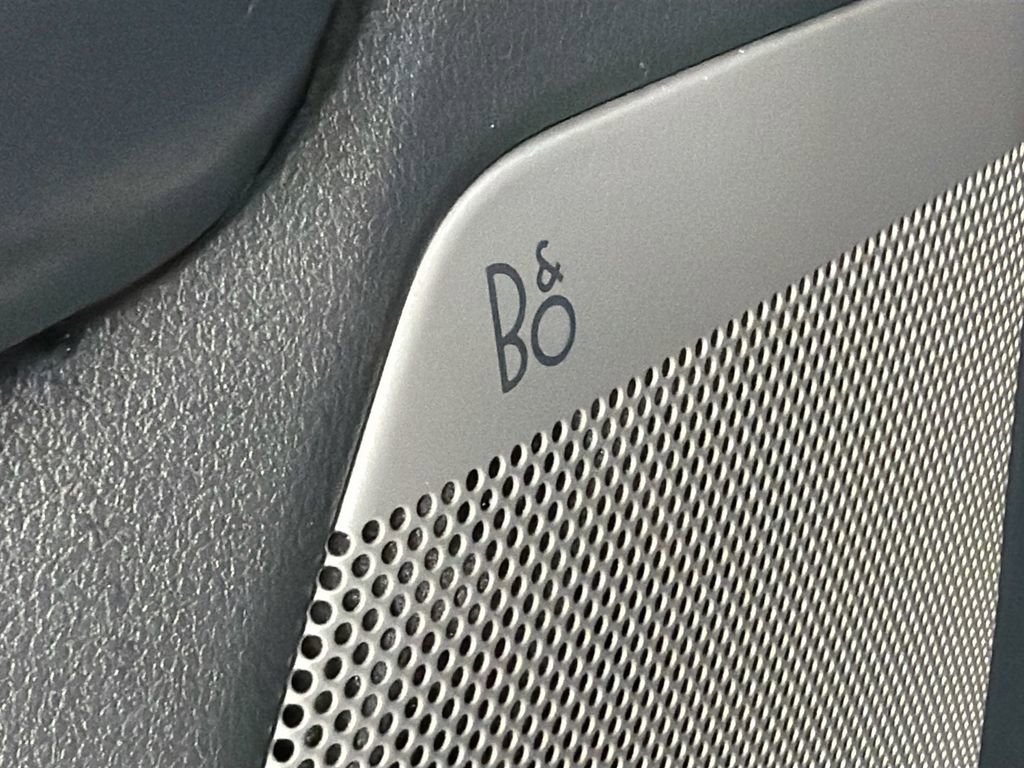 Used 2021 Ford F150 Lariat w/ Equipment Group 502A High image 19