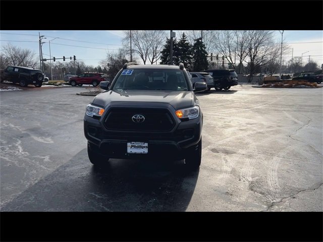 Used 2023 Toyota Tacoma SR image 3