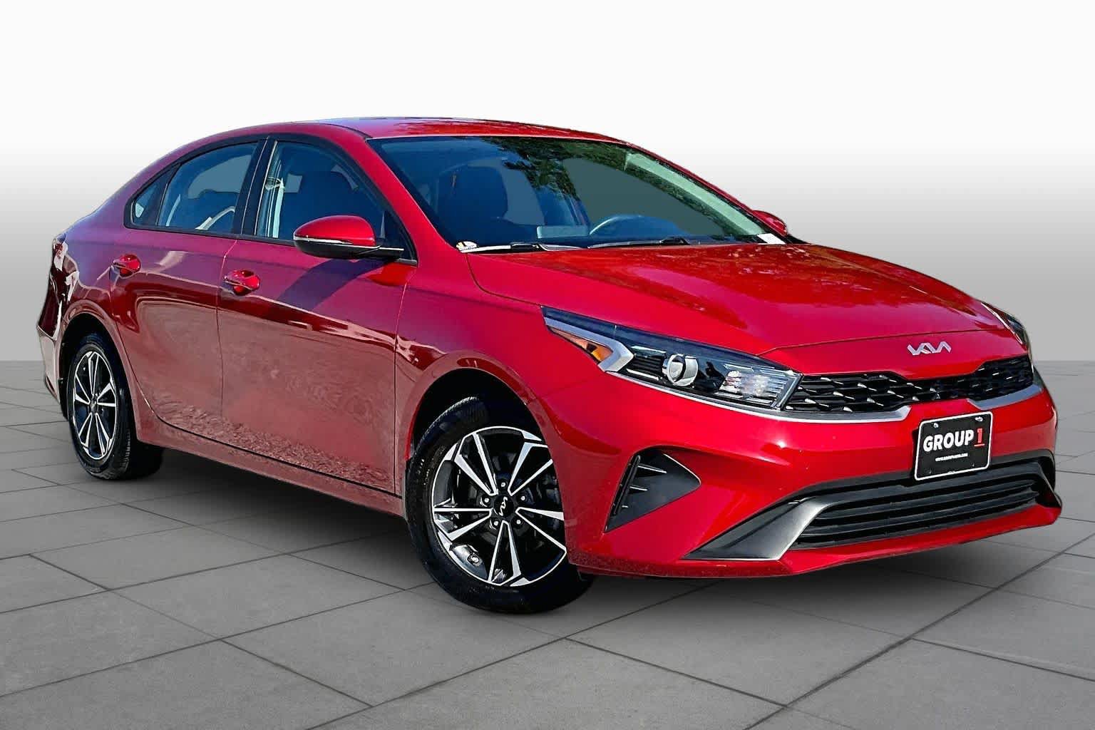 Used 2024 Kia Forte LXS w/ LXS Technology Package FWD image 3