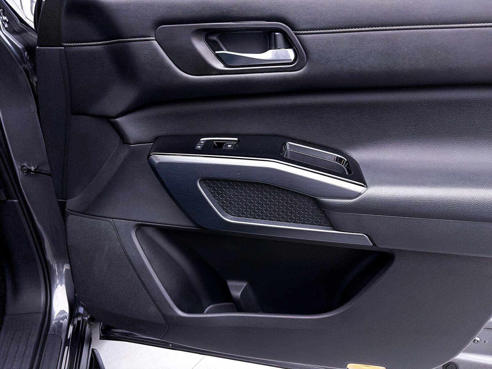 Used 2022 Nissan Pathfinder SL w/ SL Premium Package FWD image 35