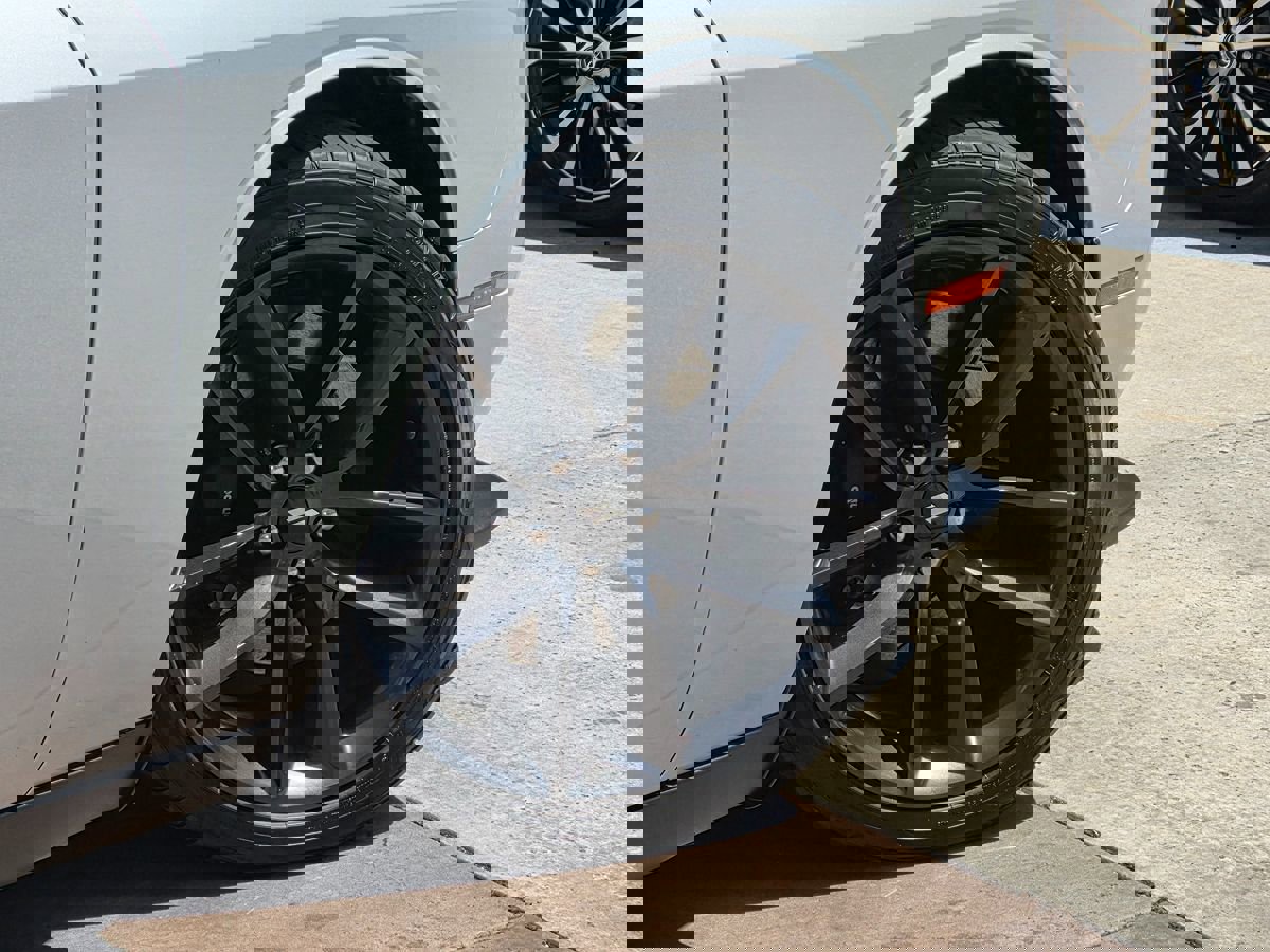 Used 2019 Dodge Challenger GT w/ Performance Handling Group RWD image 13