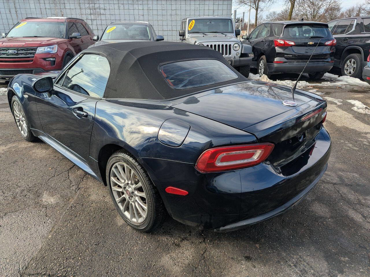 Used 2018 FIAT 124 Spider Classica image 5