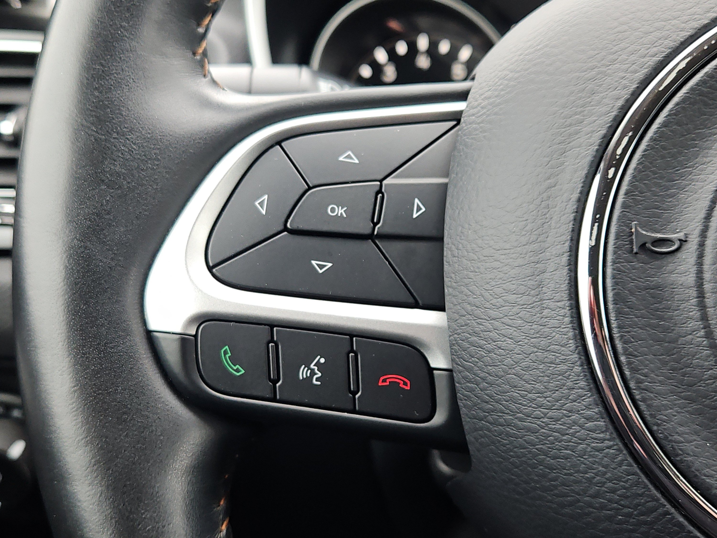 Used 2019 Jeep Compass Limited AWD/4WD image 17
