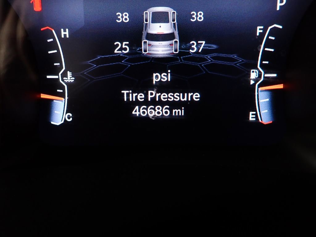 Used 2022 Jeep Compass Limited image 18