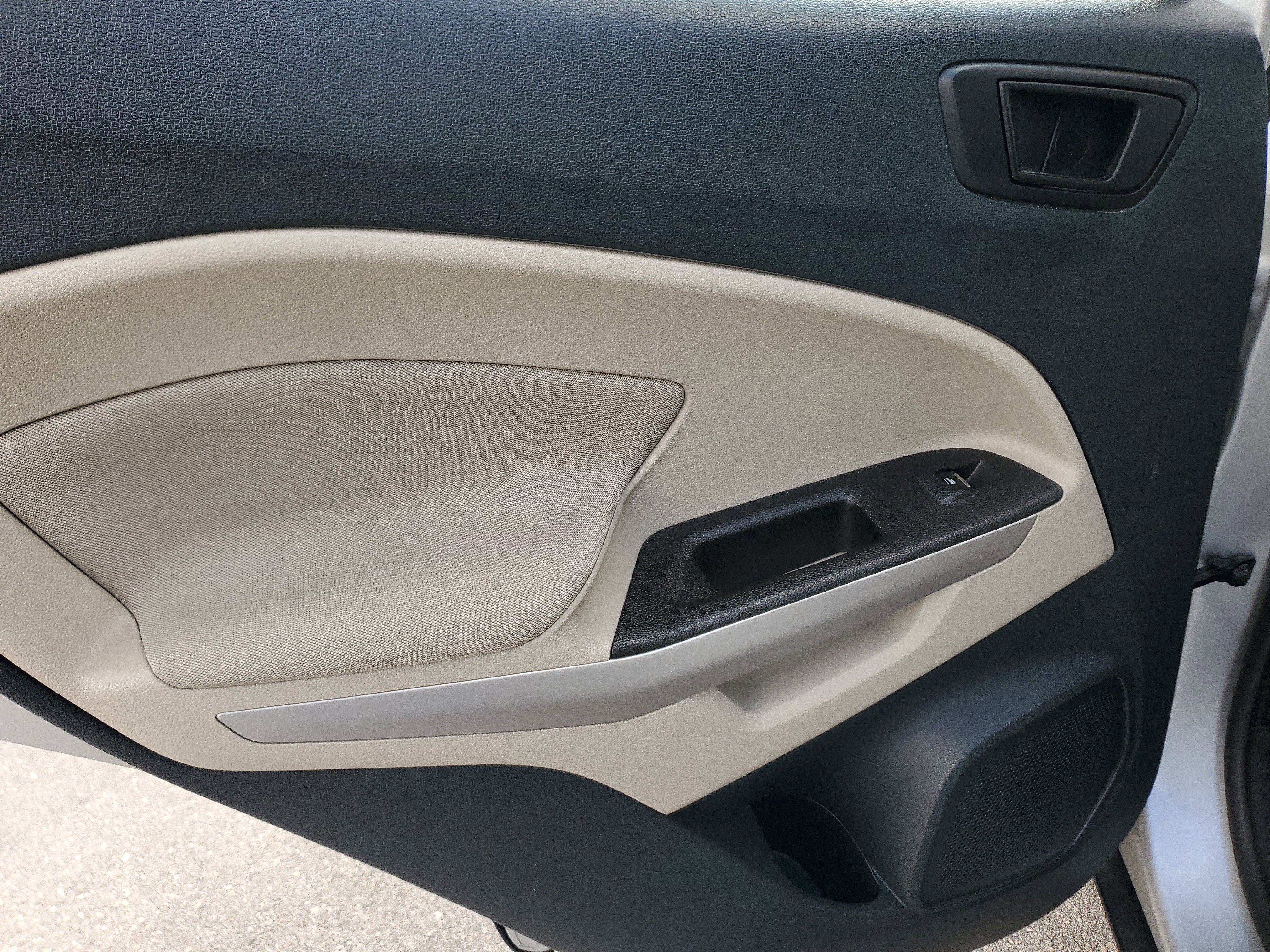 Used 2021 Ford EcoSport S image 27