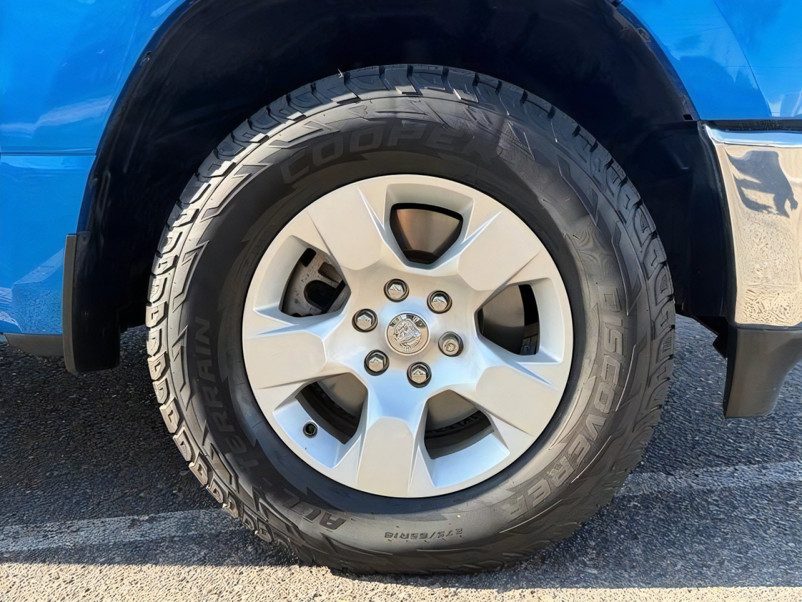 Certified 2022 RAM 1500 Big Horn AWD/4WD image 9