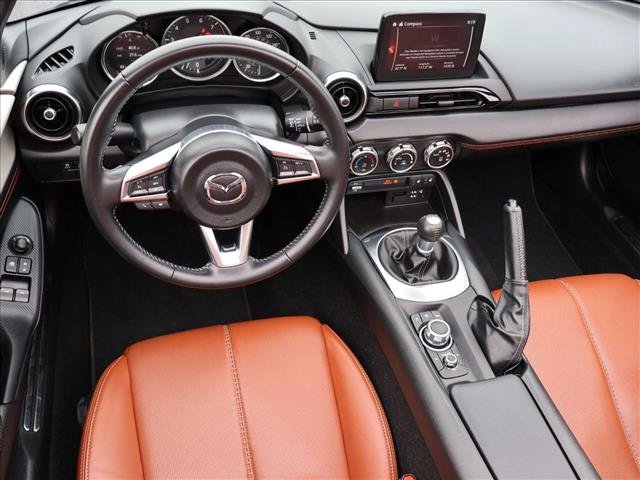 Used 2022 MAZDA MX-5 Miata RF Grand Touring RWD image 24